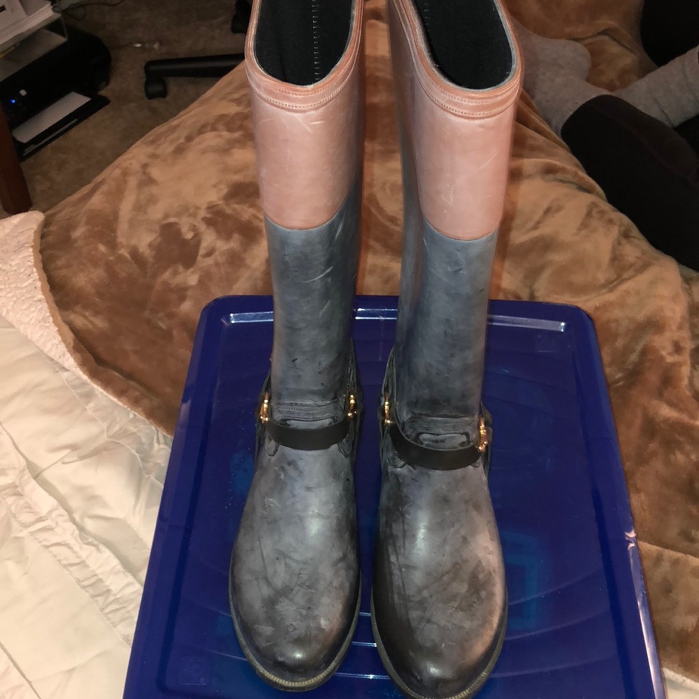 Rain boots